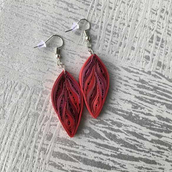 Ohrringe 3 – Quilling-Muster (100 Streifen, Ohrringteile 20 Stück/10 Paar, mit Muster und Beschreibung, mit Bildern)